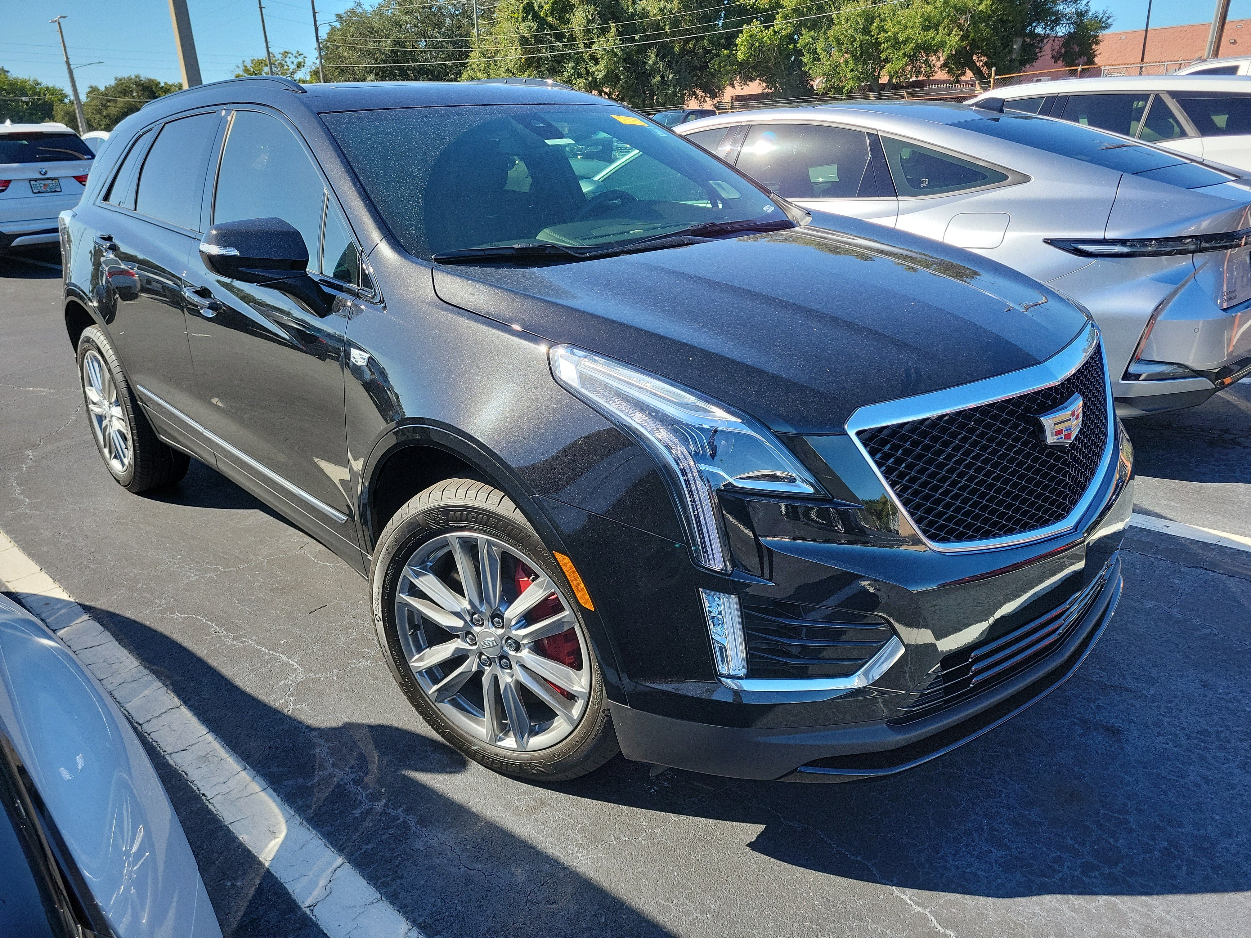 Used 2023 Cadillac XT5 Sportv AWD/4WD image 2