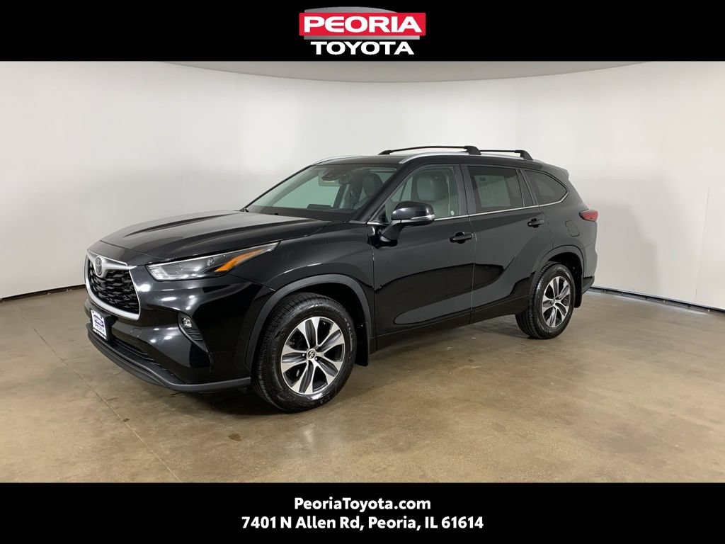 Used 2023 Toyota Highlander XLE