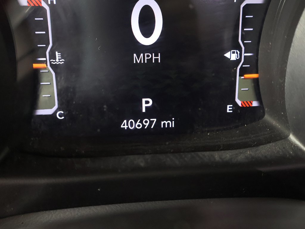 Used 2023 Jeep Wrangler Unlimited Sahara AWD/4WD image 34