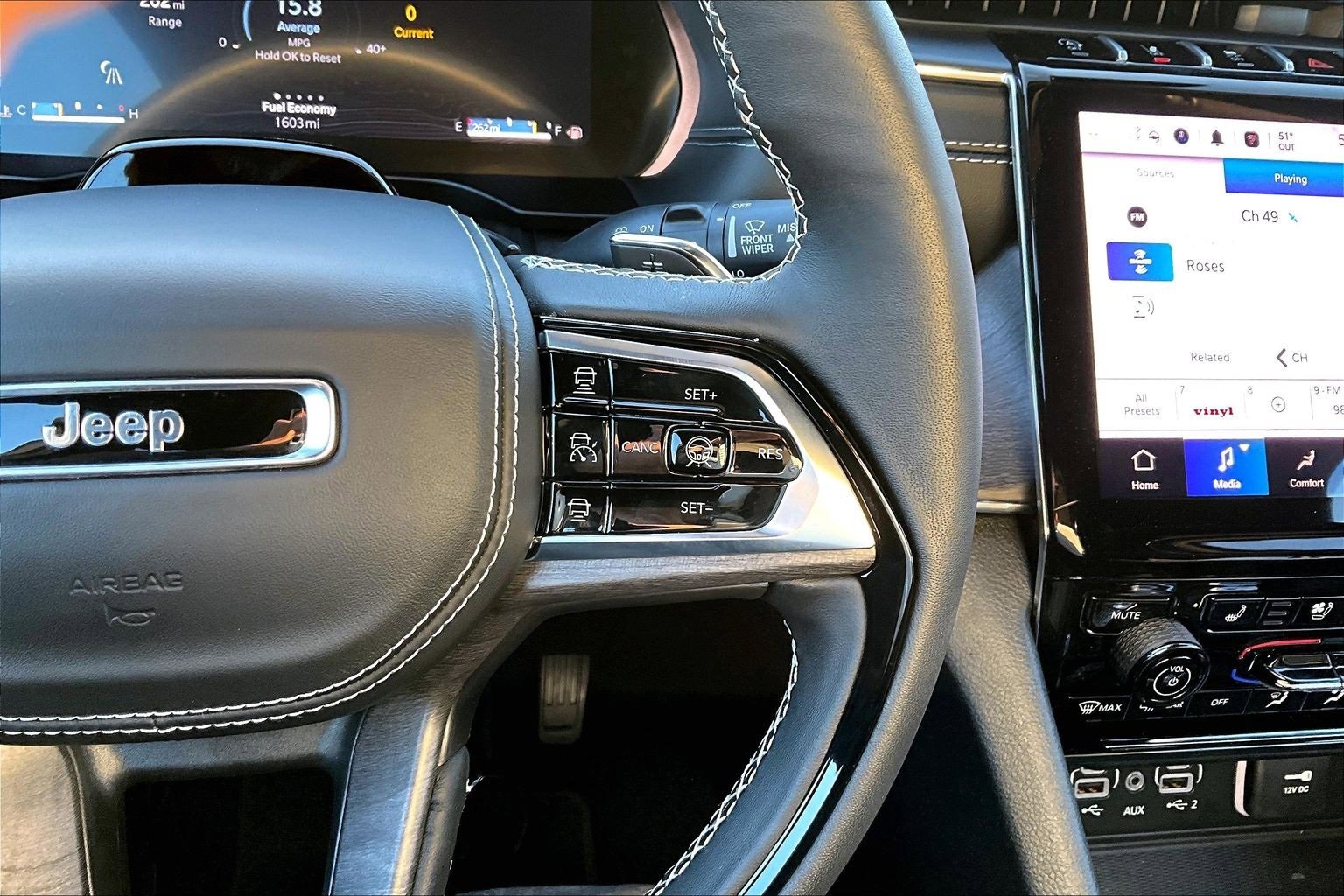 New 2025 Jeep Grand Cherokee Overland w/ Adv Protech Group III image 19