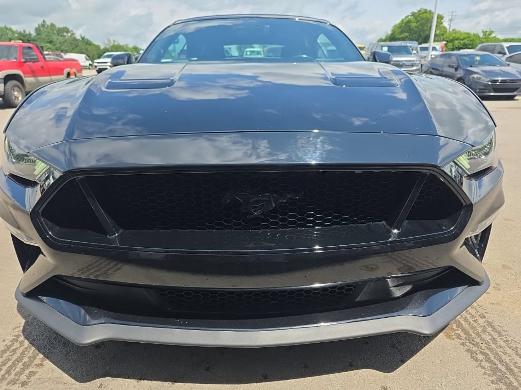 Used 2020 Ford Mustang GT Premium w/ Equipment Group 401A RWD image 2