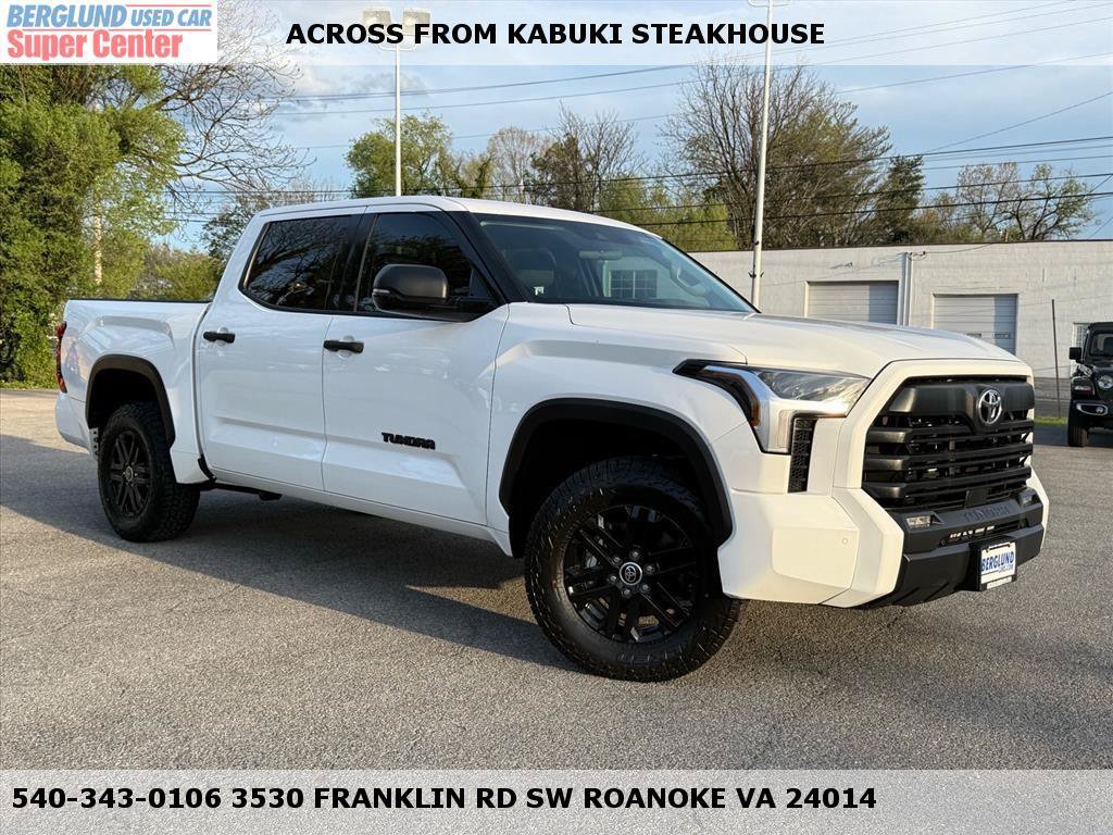 Used 2023 Toyota Tundra SR5 w/ SR5 Convenience Package AWD/4WD image 1