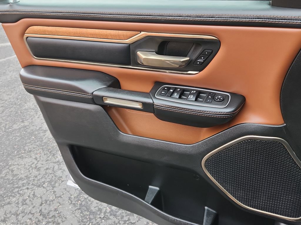 Used 2022 RAM 1500 Limited w/ Bed Utility Group image 6