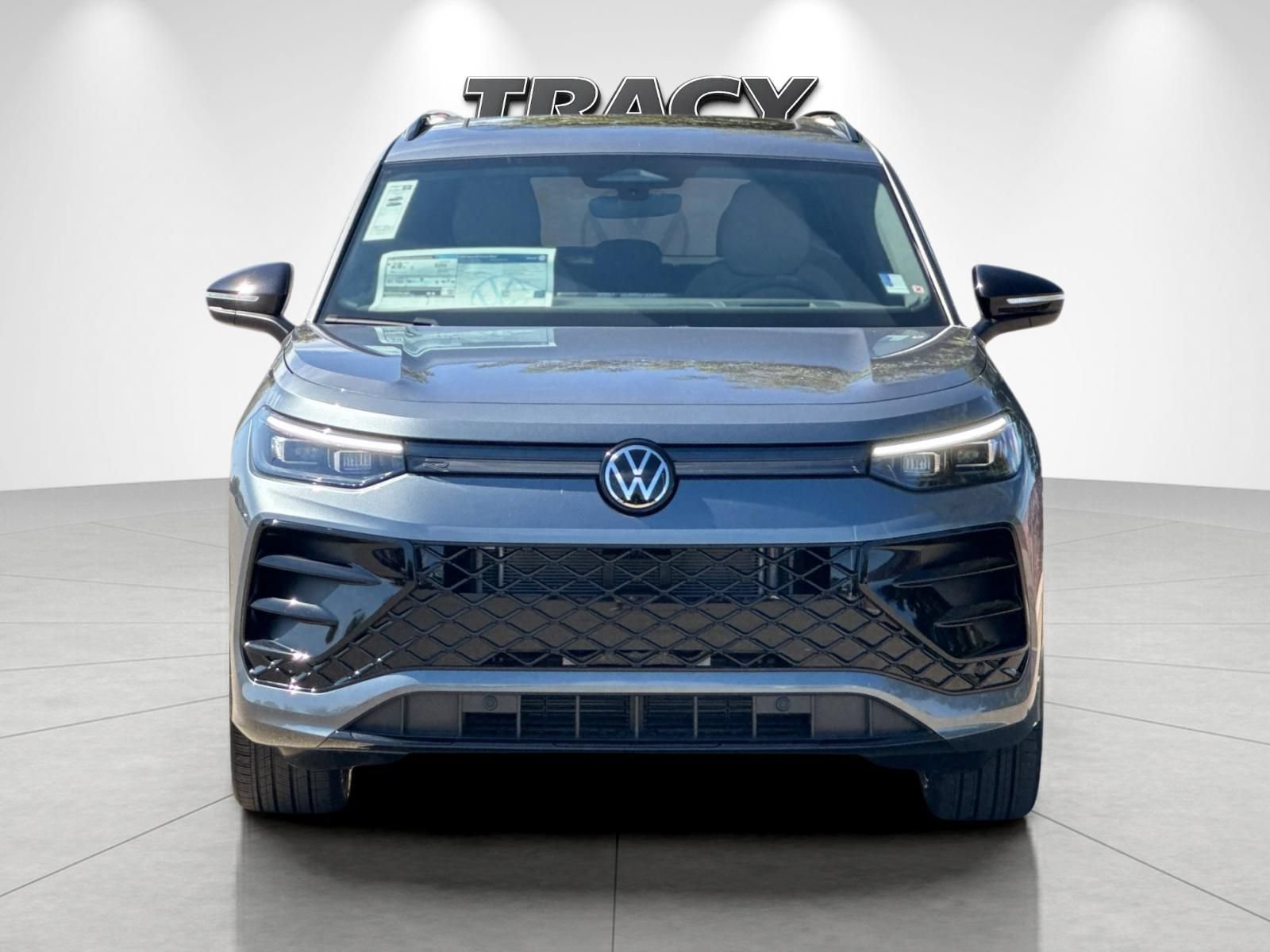 New 2026 Volkswagen Tiguan SE R-Line FWD image 9