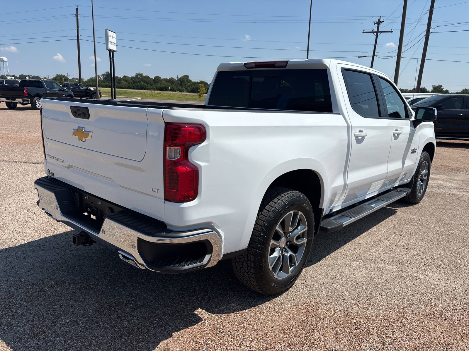 New 2026 Chevrolet Silverado 1500 LT w/ Z71 Off-Road Package image 2