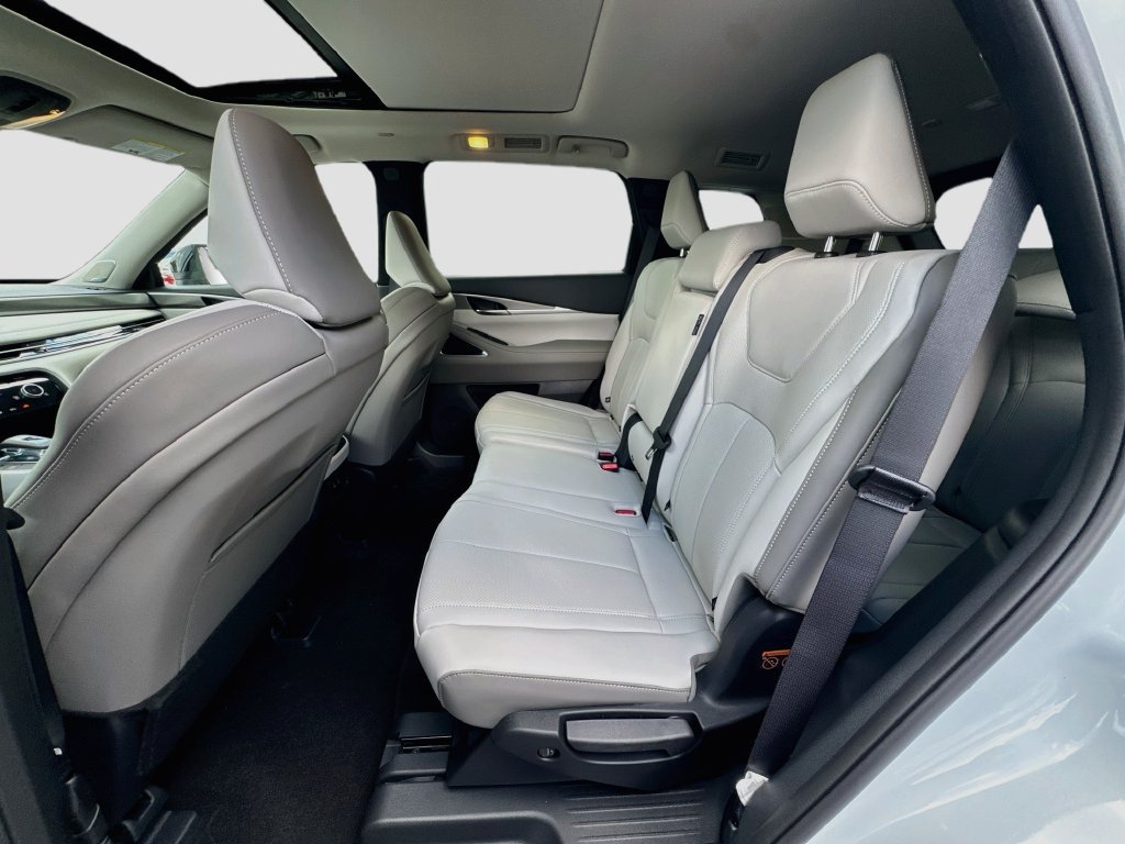 New 2027 INFINITI QX60 Luxe w/ Cargo Package FWD image 26