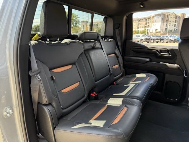 Used 2024 GMC Sierra 1500 AT4 w/ AT4 Premium Package AWD/4WD image 31