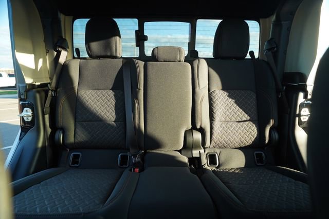 New 2026 Jeep Gladiator Mojave image 30