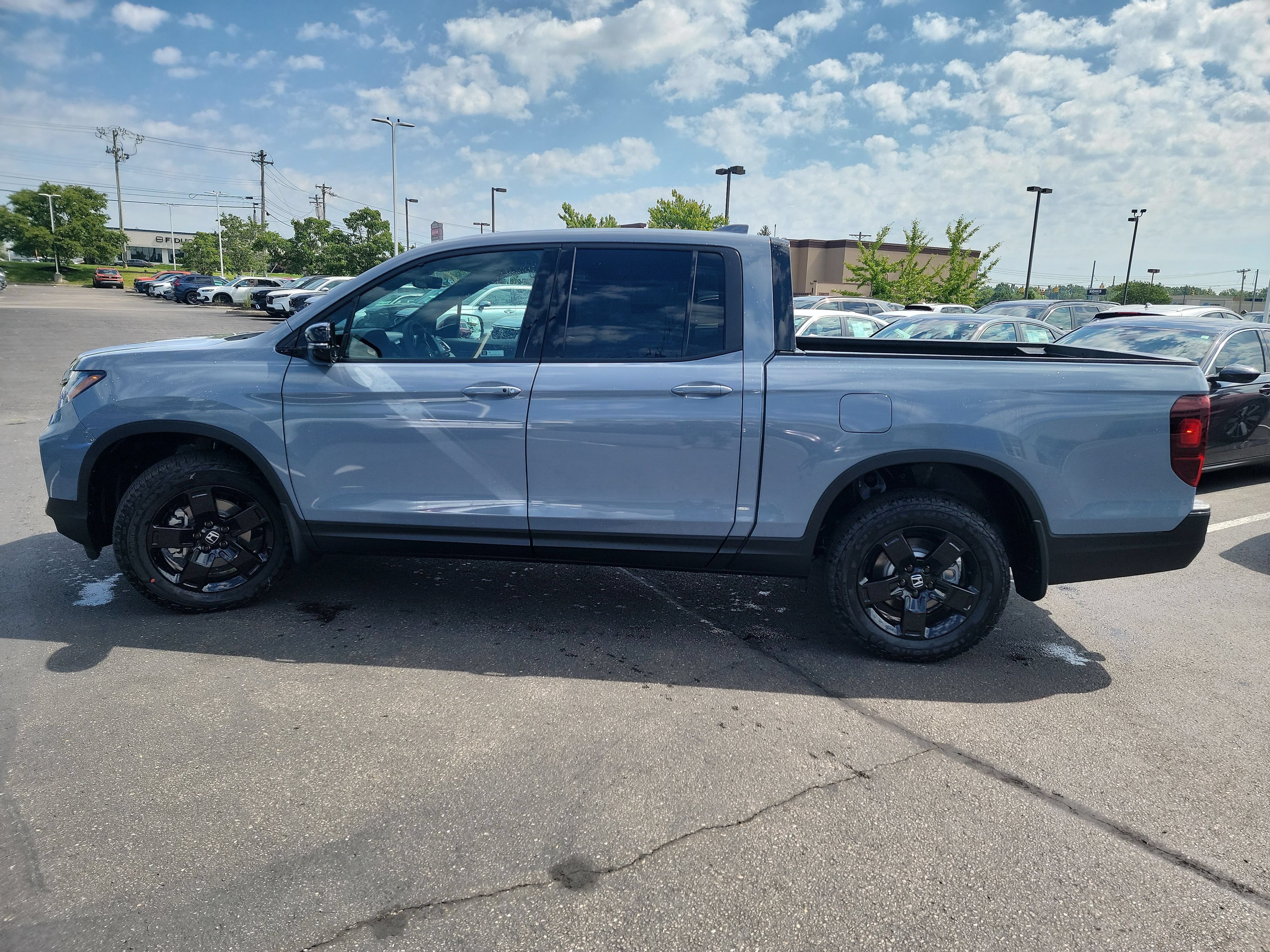 New 2026 Honda Ridgeline Black Edition image 16