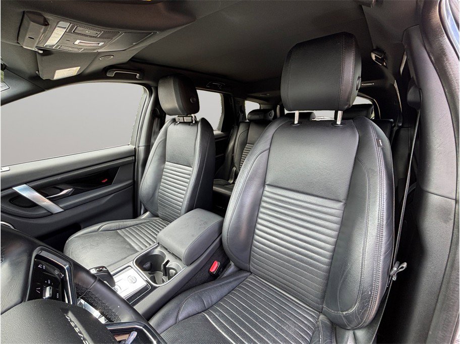 Used 2021 Land Rover Discovery Sport SE image 19