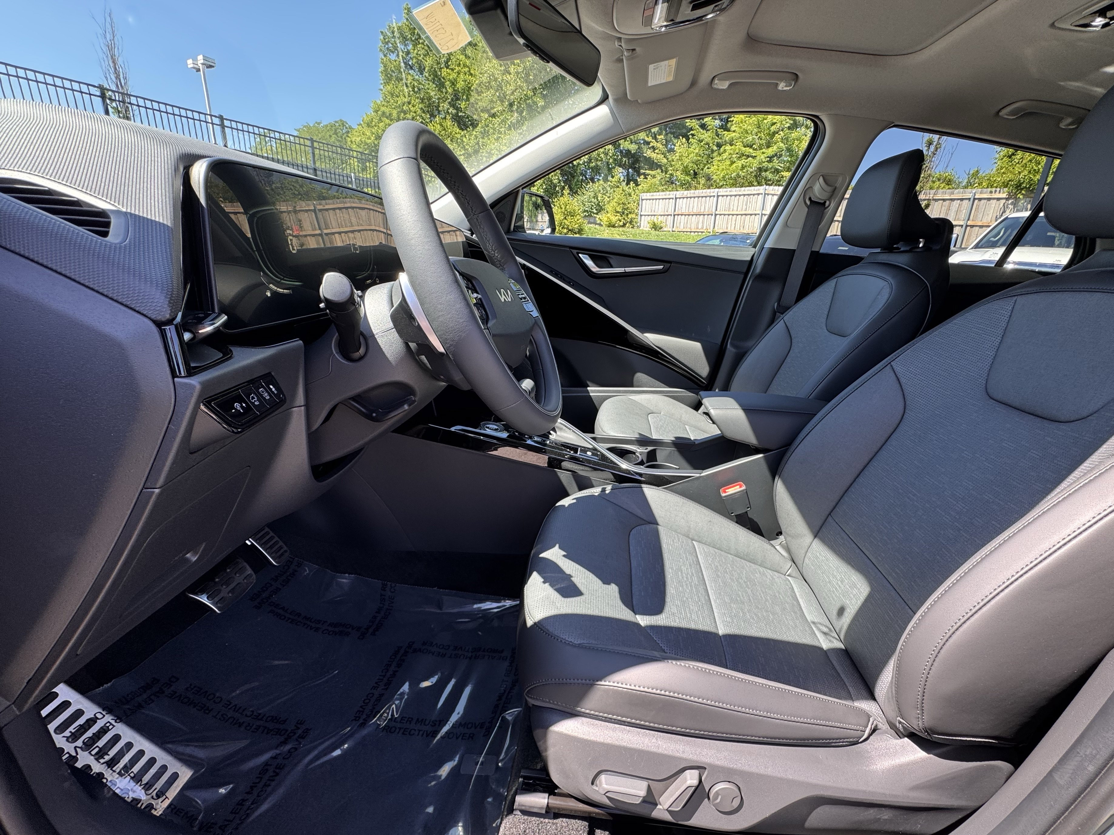 New 2026 Kia Niro SX Touring FWD image 13