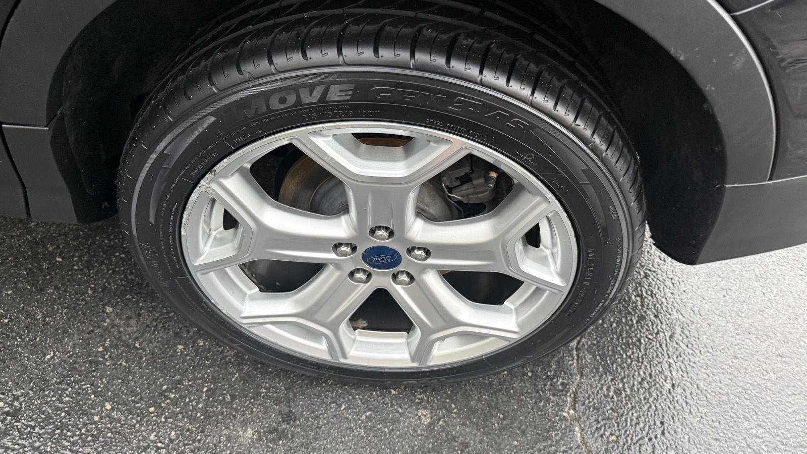 Used 2019 Ford Escape Titanium FWD image 10