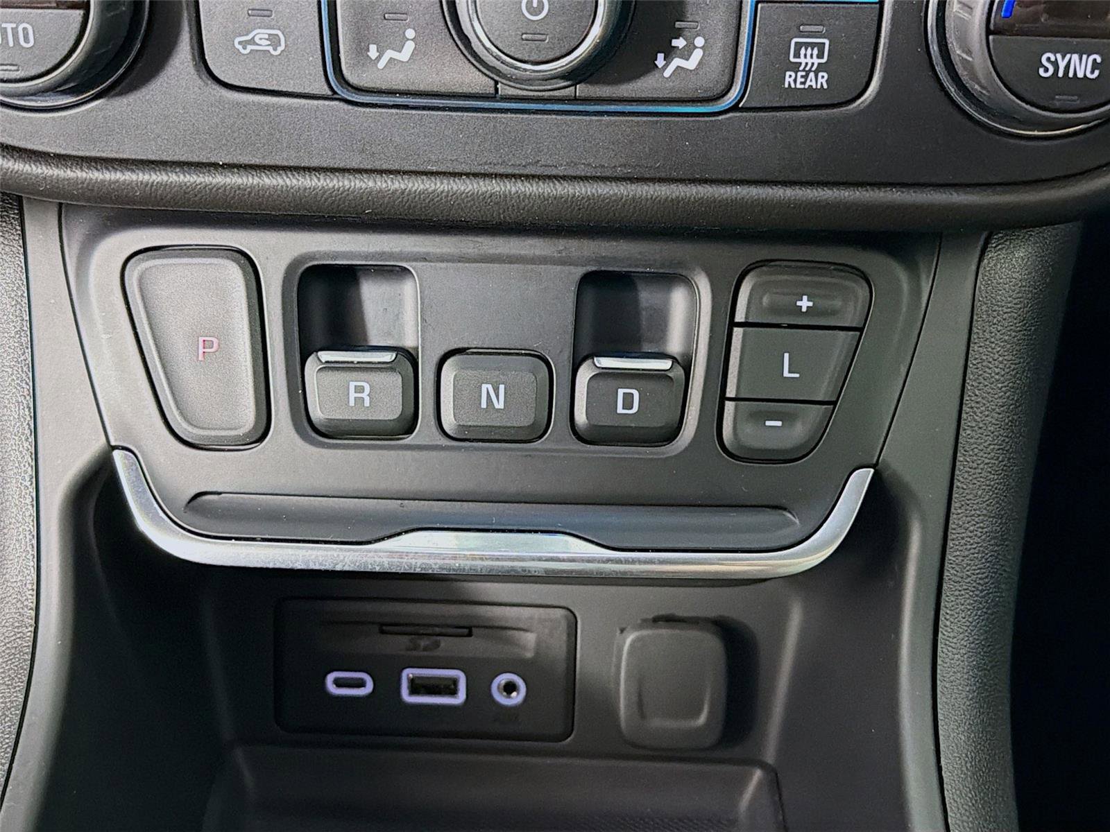 Used 2021 GMC Terrain SLT w/ Infotainment Package II image 17