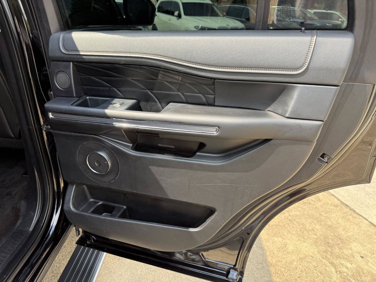 Used 2018 Ford Expedition Platinum AWD/4WD image 40