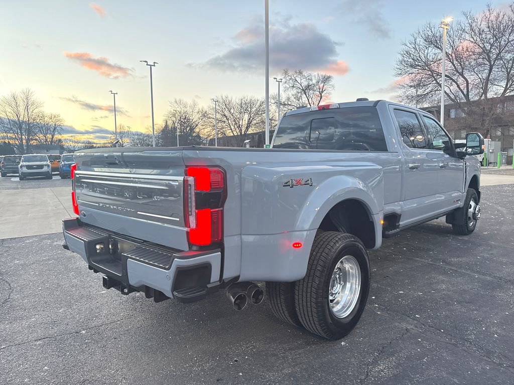 Used 2025 Ford F350 Platinum w/ Platinum Plus Package image 7