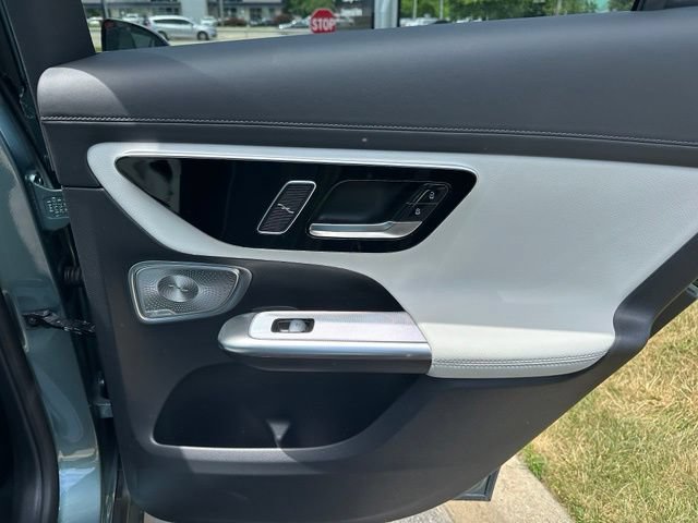 New 2026 Mercedes-Benz GLC 300 4MATIC image 17