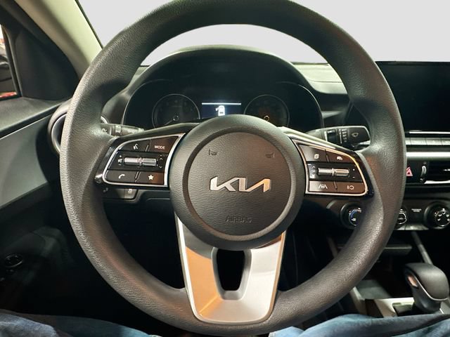 Used 2023 Kia Forte LXS w/ LXS Technology Package FWD image 11