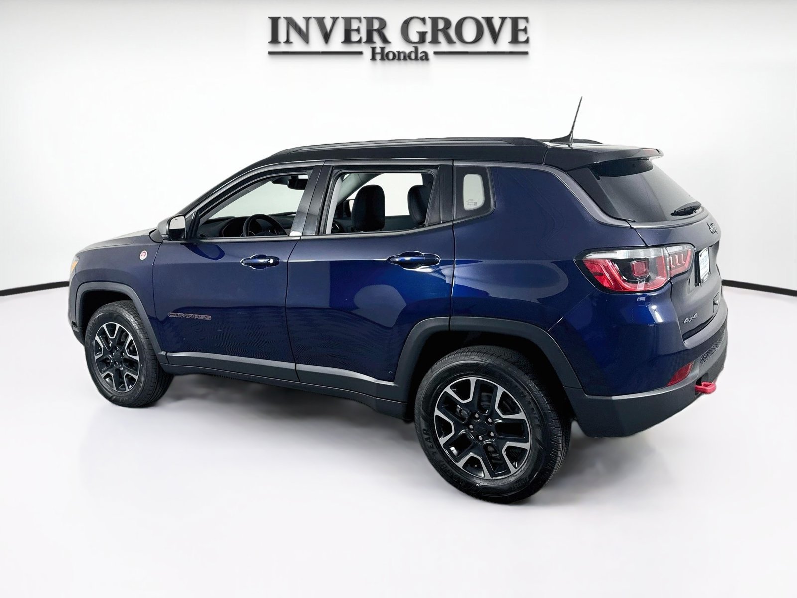 Used 2019 Jeep Compass Trailhawk w/ Leather Interior Group AWD/4WD image 7
