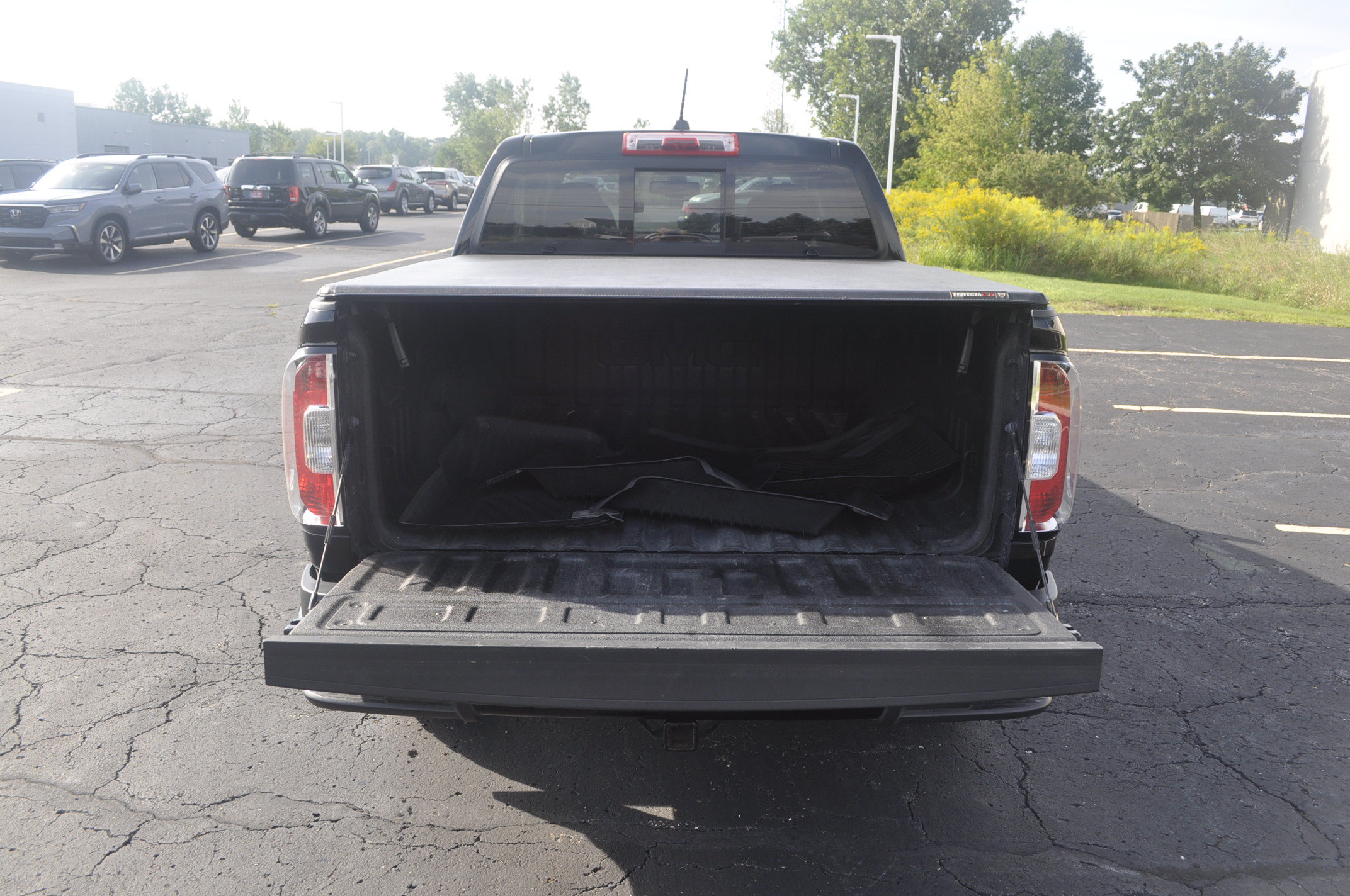 Used 2022 GMC Canyon AT4 AWD/4WD image 10