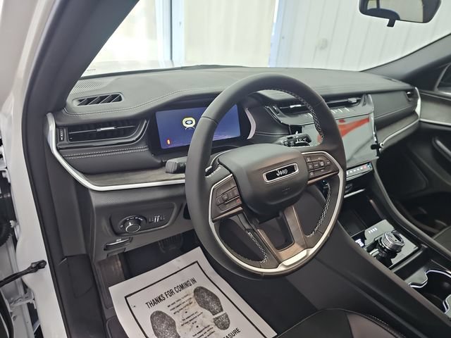 New 2026 Jeep Grand Cherokee Altitude AWD/4WD image 36