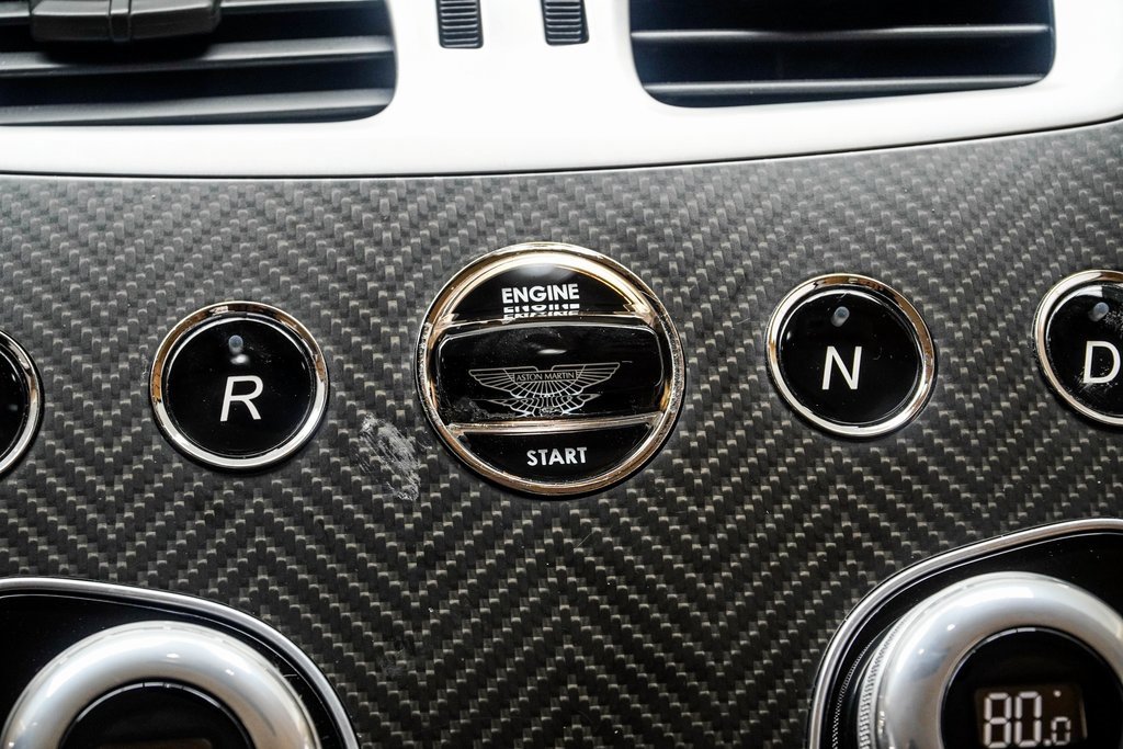 Used 2017 Aston Martin Vanquish Coupe image 30