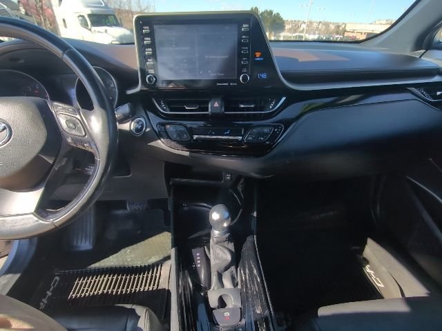 Used 2019 Toyota C-HR Limited image 21
