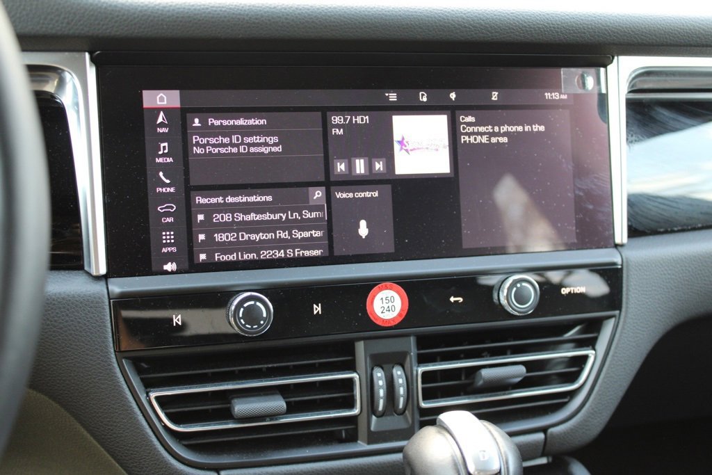 Used 2024 Porsche Macan image 27