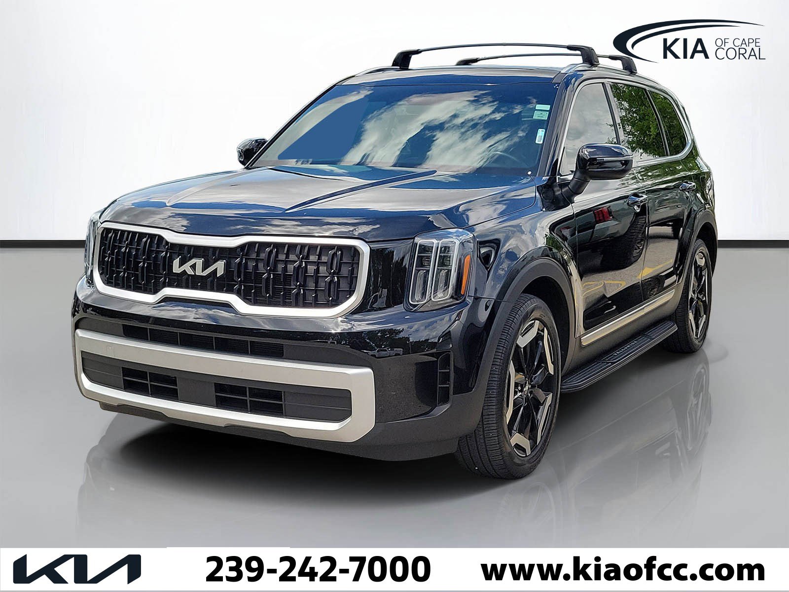Certified 2024 Kia Telluride EX w/ EX Captain's Chair Package image 3