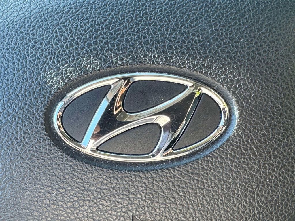 Used 2022 Hyundai Santa Fe SEL image 30