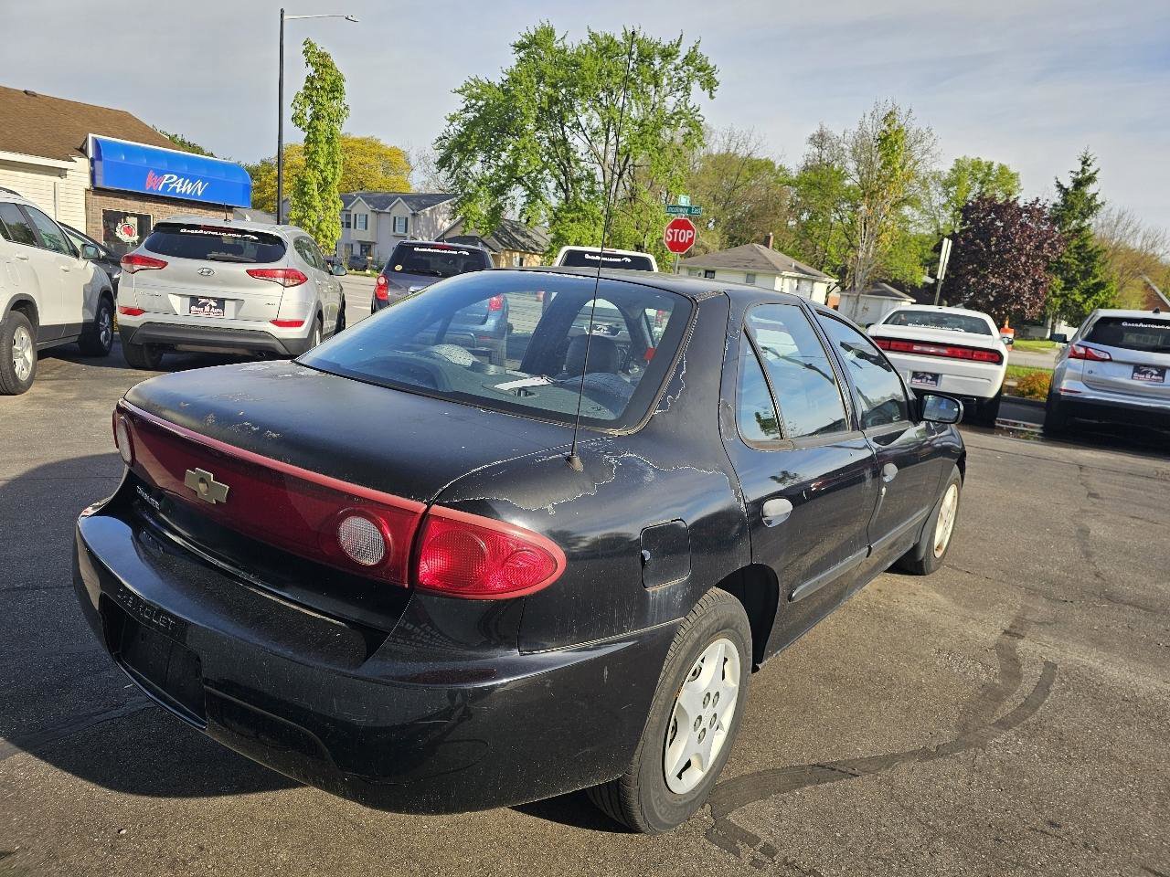 Used 2004 Chevrolet Cavalier Sedan w/ Preferred Equipment Group FWD image 11