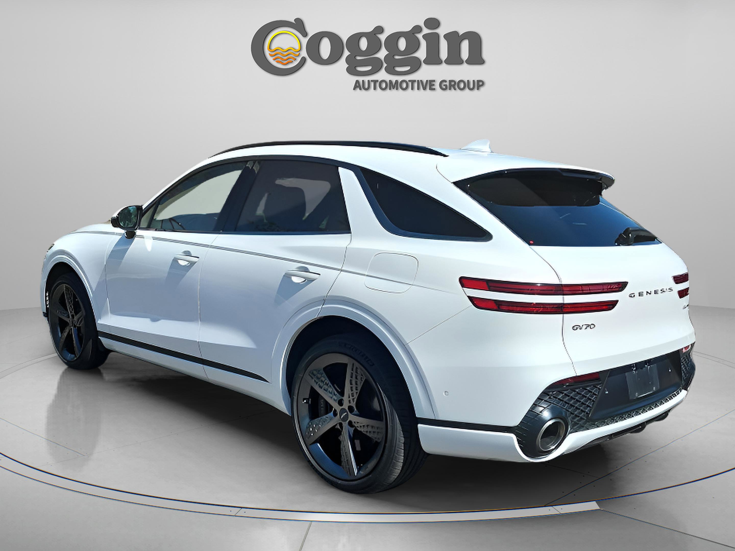 Used 2023 Genesis GV70 3.5T Sport w/ Sport Prestige Package AWD/4WD image 3