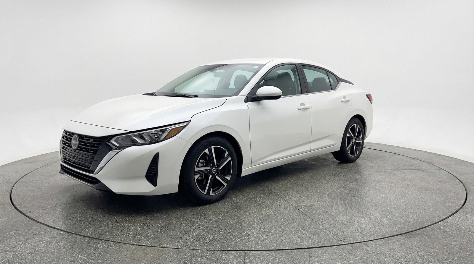 Used 2025 Nissan Sentra SV image 3