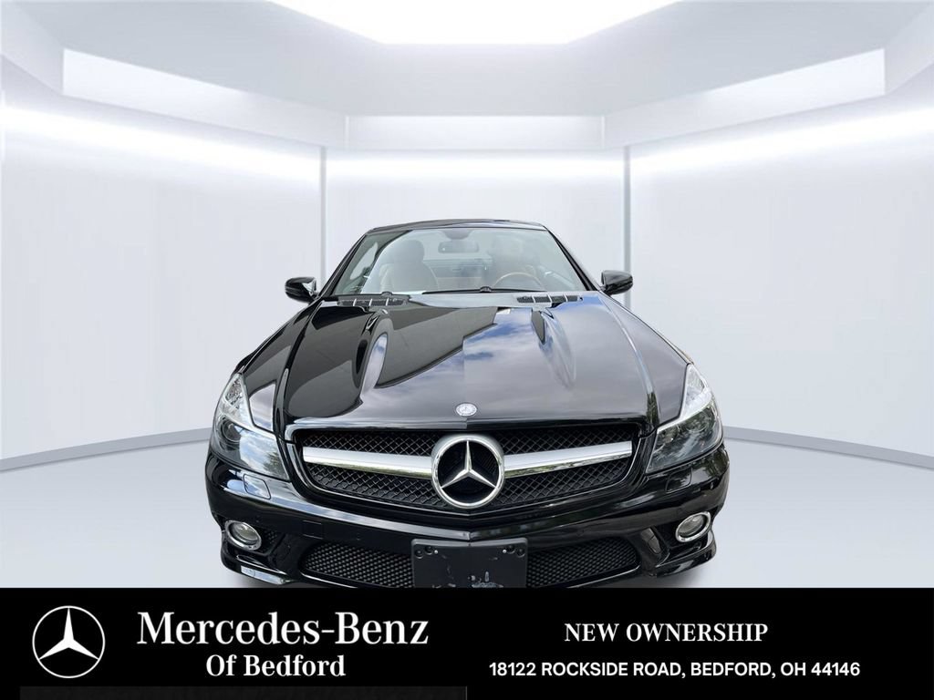 Used 2011 Mercedes-Benz SL 550 image 8