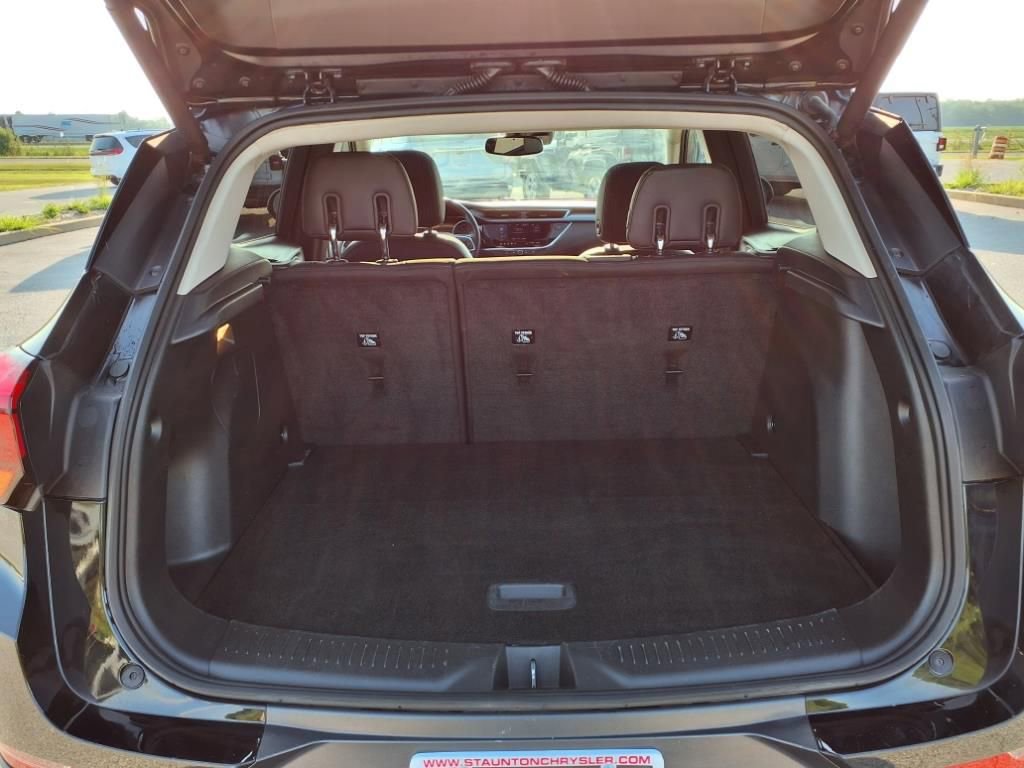 Used 2022 Buick Encore GX Essence w/ Experience Buick Package image 30