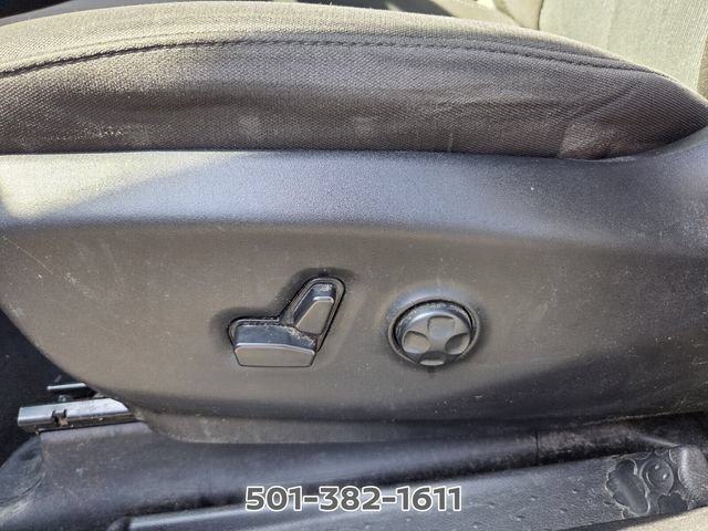 Used 2023 Chrysler Pacifica Touring FWD image 18