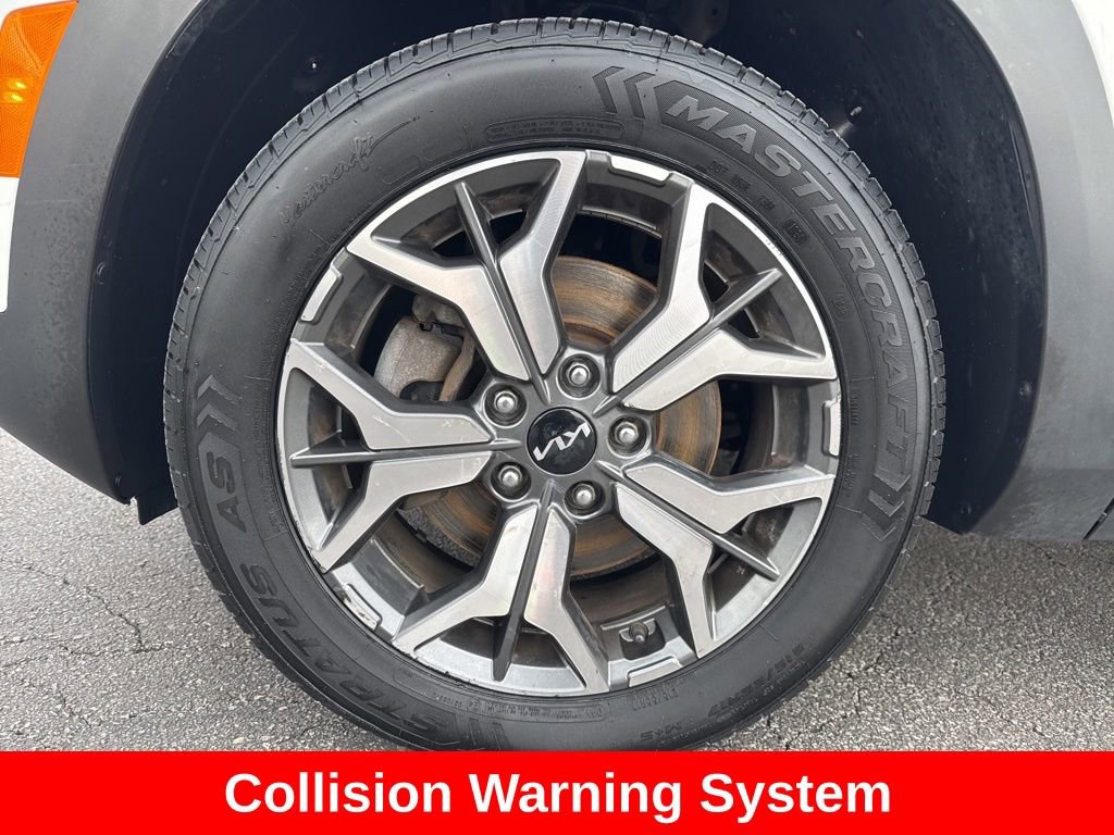 Used 2023 Kia Seltos EX image 11