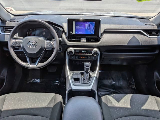 Used 2025 Toyota RAV4 XLE w/ Weather Package AWD/4WD image 15