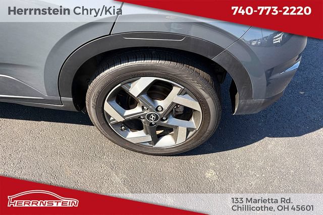 Used 2024 Hyundai Venue SEL FWD image 20
