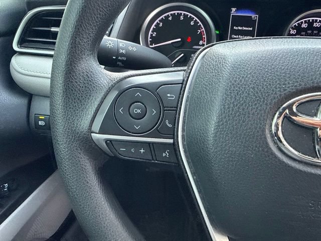 Used 2022 Toyota Camry LE w/ Convenience Package FWD image 18