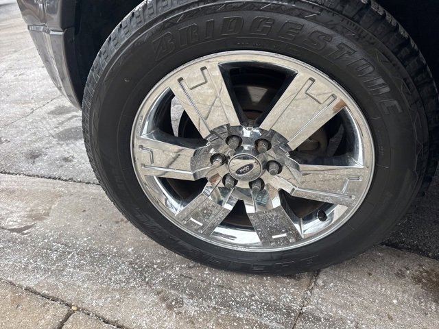 Used 2010 Ford Expedition Limited image 11