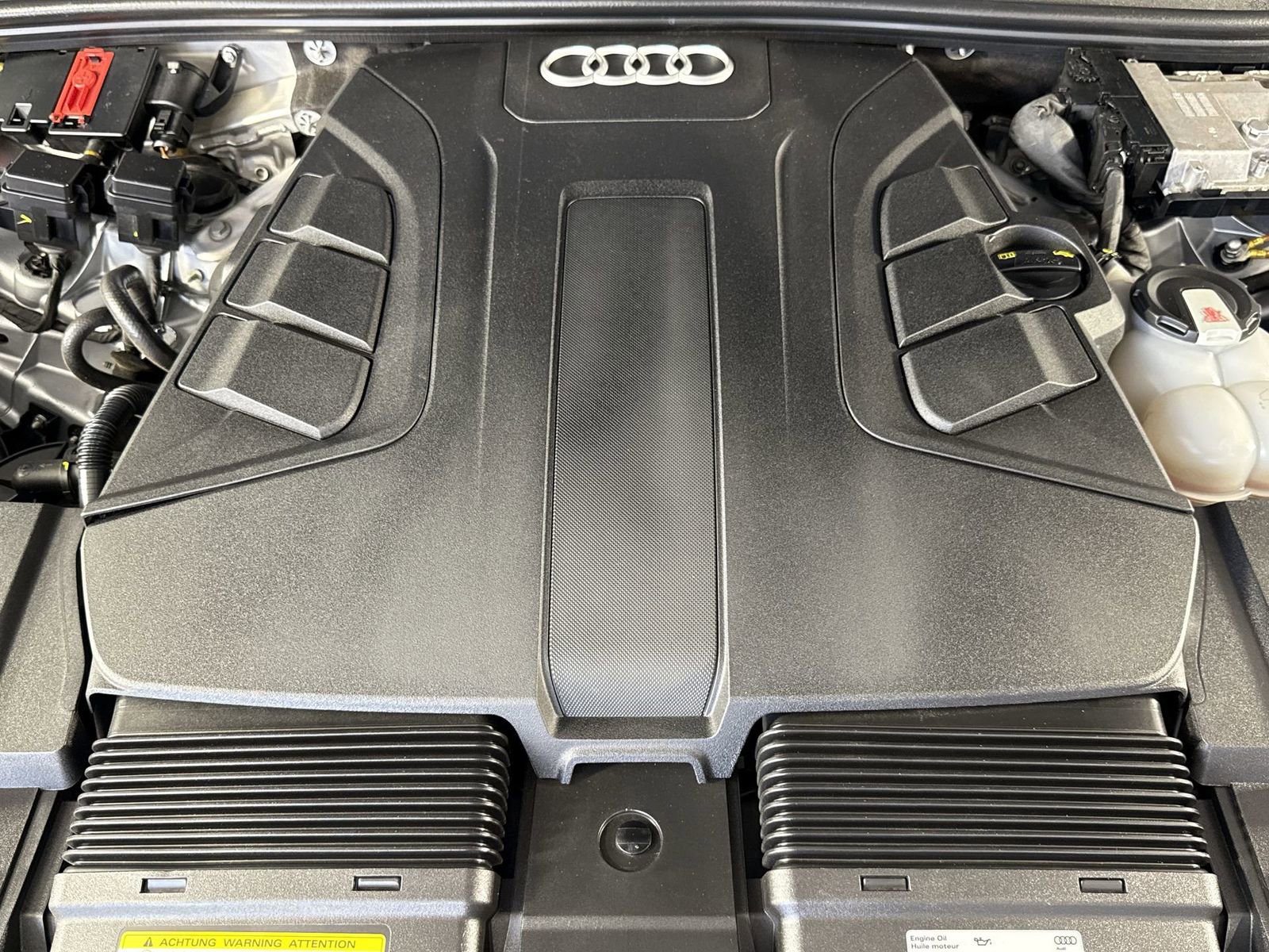 Used 2019 Audi Q7 3.0T Prestige w/ Prestige Package image 32