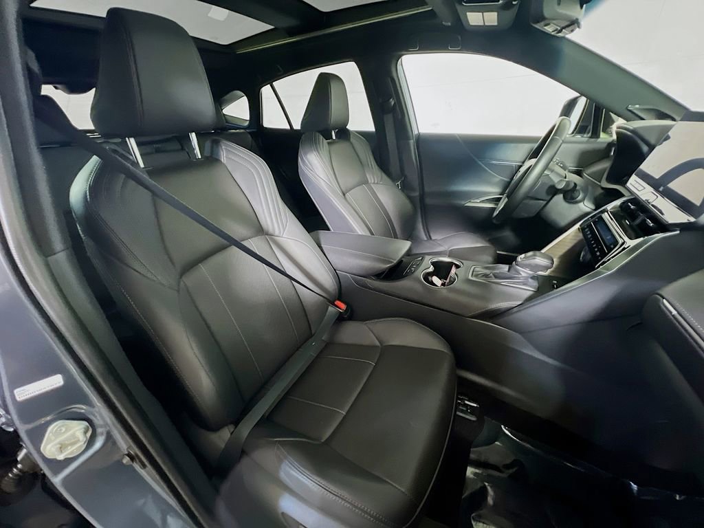 Certified 2024 Toyota Venza Limited image 24