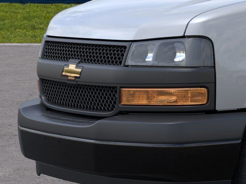 New 2026 Chevrolet Express 3500 Work Van w/ Driver Convenience Package image 21