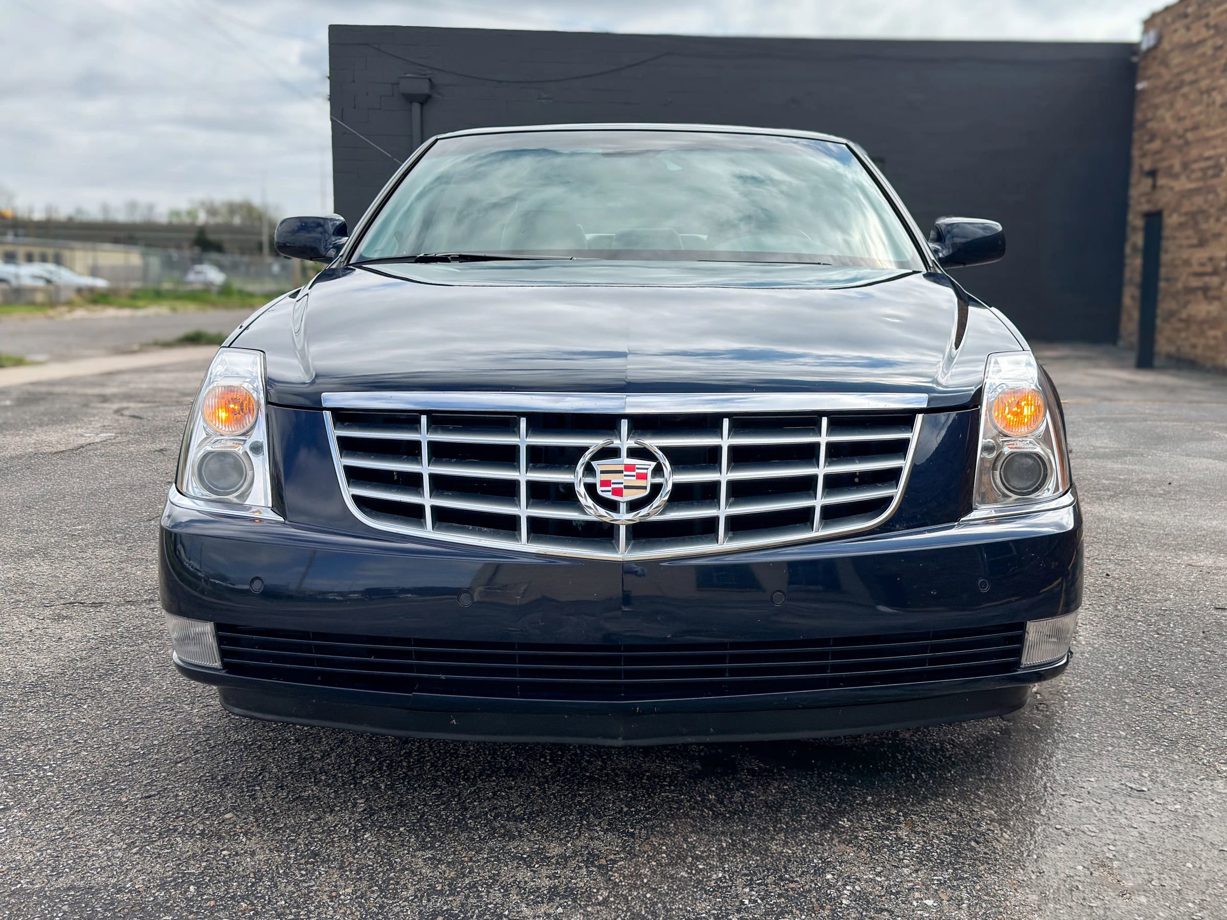 Used 2007 Cadillac DTS Performance image 2