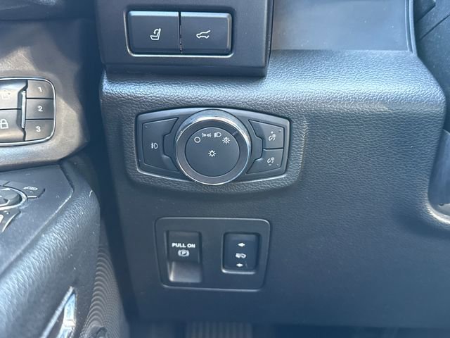 Used 2018 Ford Expedition Limited image 36