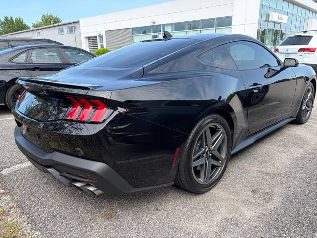 Used 2025 Ford Mustang Premium RWD image 2