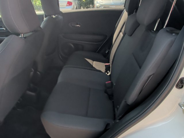 Used 2021 Honda HR-V Sport image 25