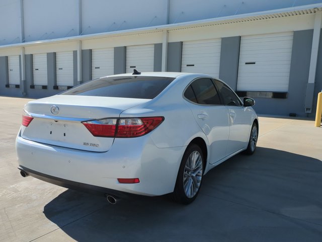 Used 2014 Lexus ES 350 w/ Luxury Package FWD image 5