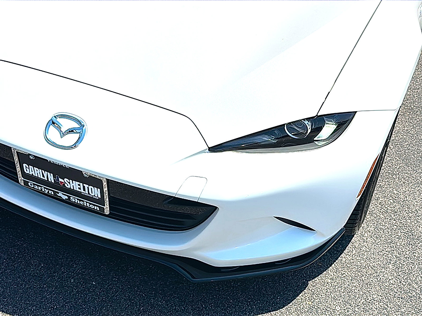 Used 2025 MAZDA MX-5 Miata RF Club RWD image 12