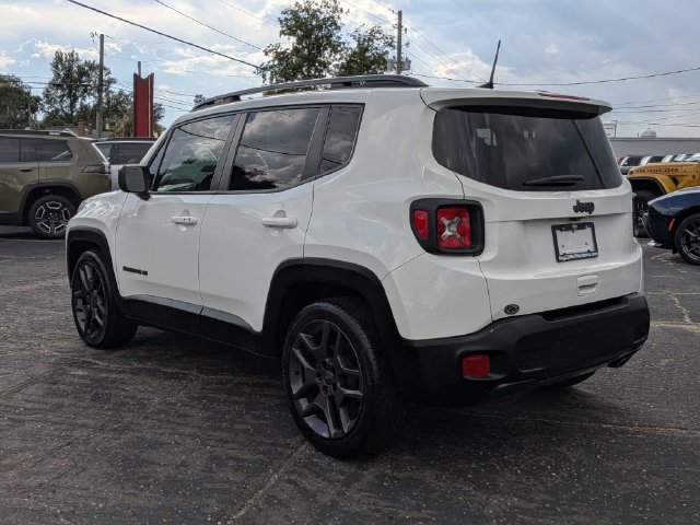 Used 2021 Jeep Renegade Latitude w/ Sun & Sound Group FWD image 6